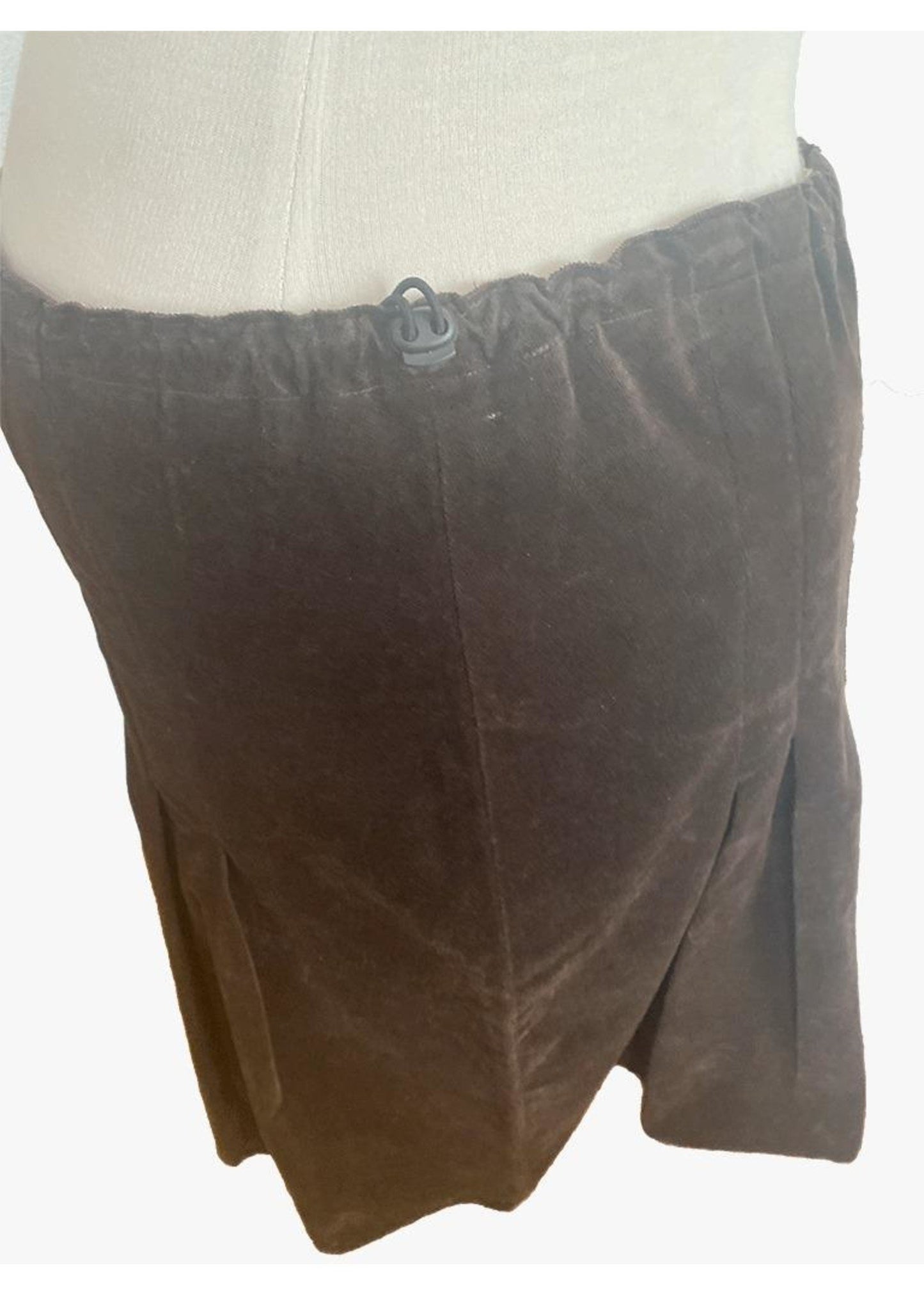 Fragile Pleated Skirt MJ Bruin