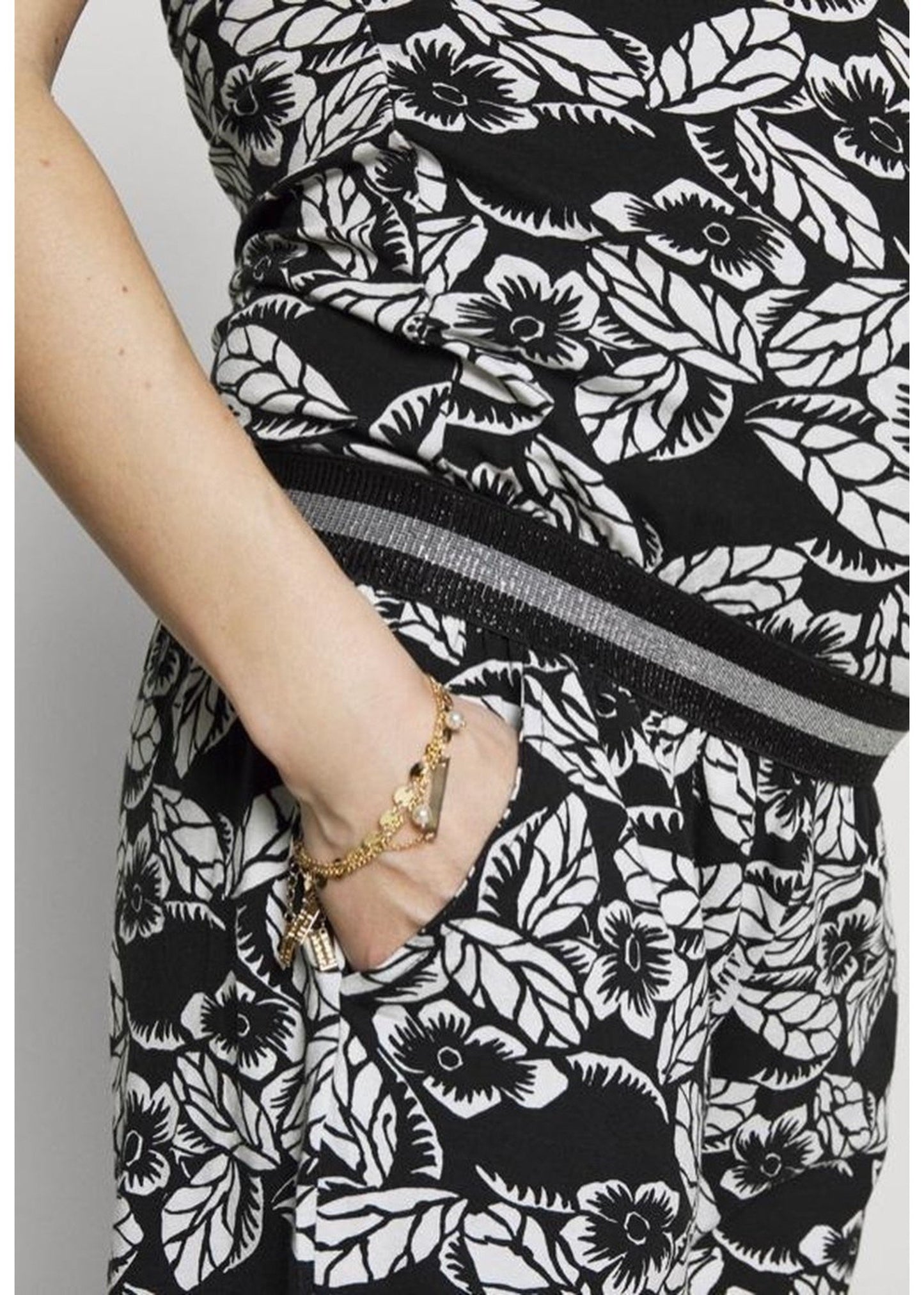 LOVE2WAIT Playsuit Nursing Flower-Dessin