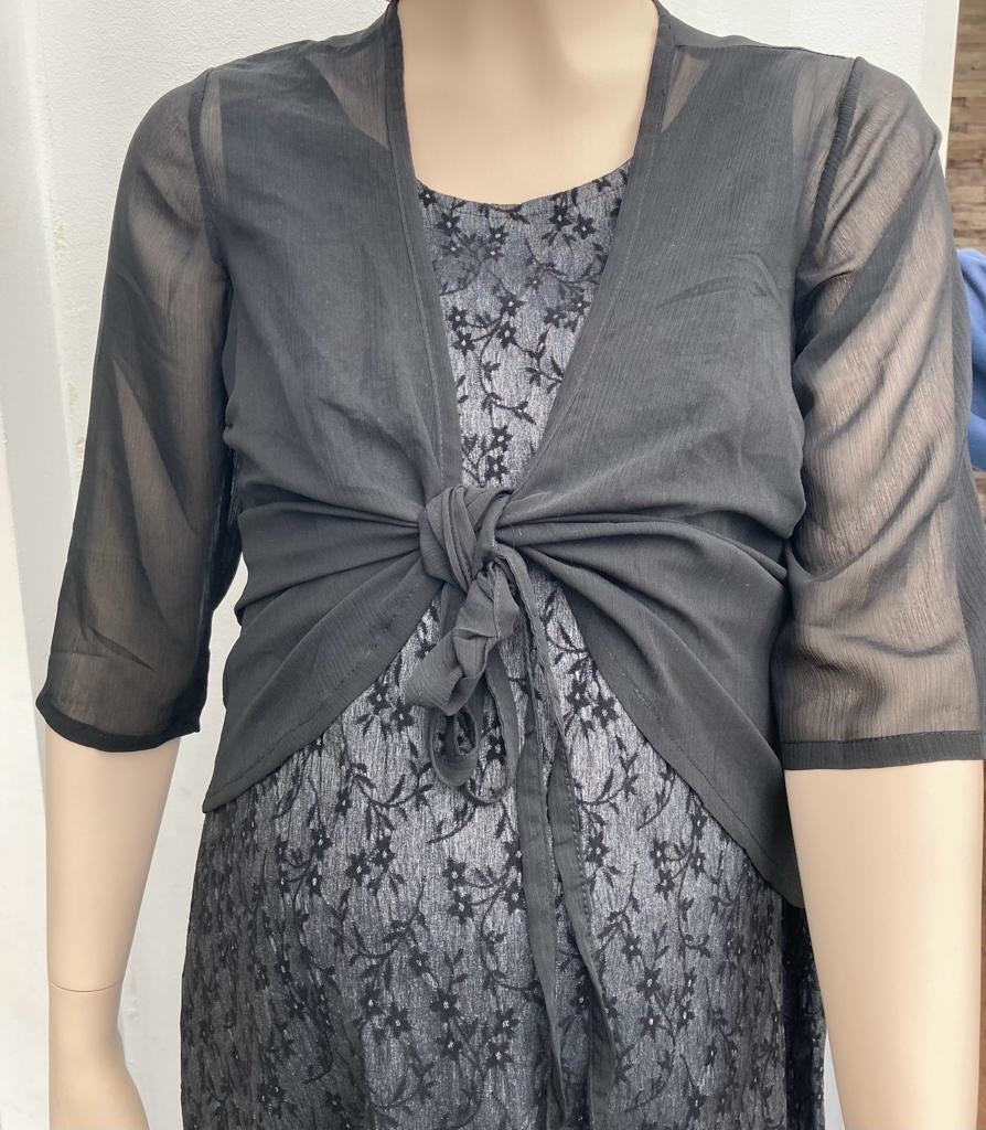 Bolero Zwart maat M met halve mouw