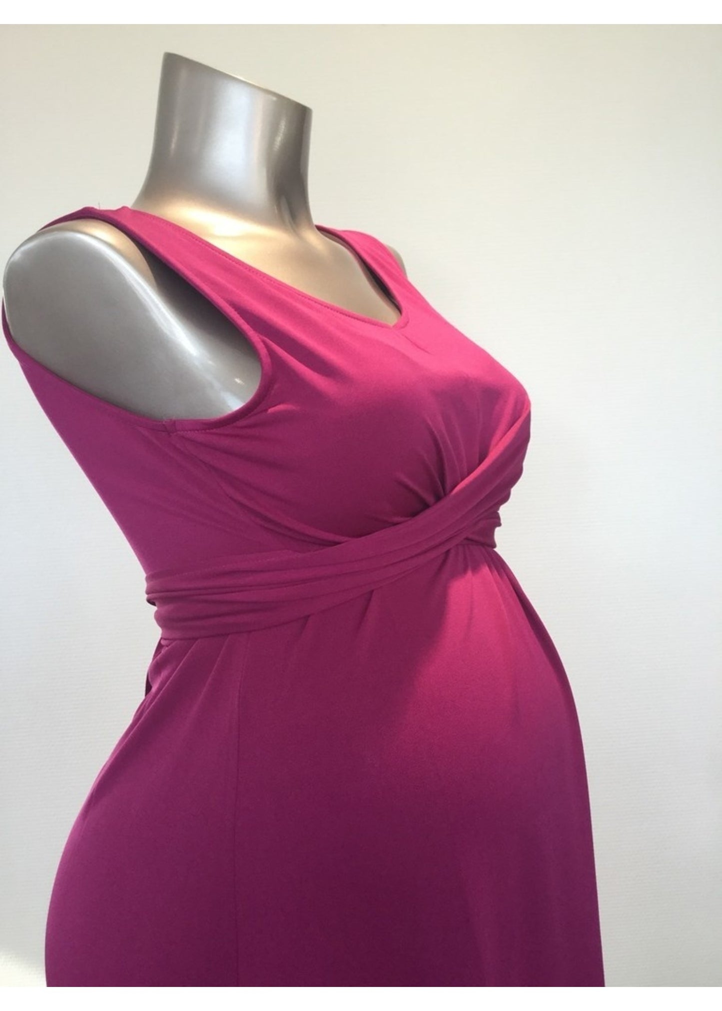 OHMA NURSING CROSSED DRESS
