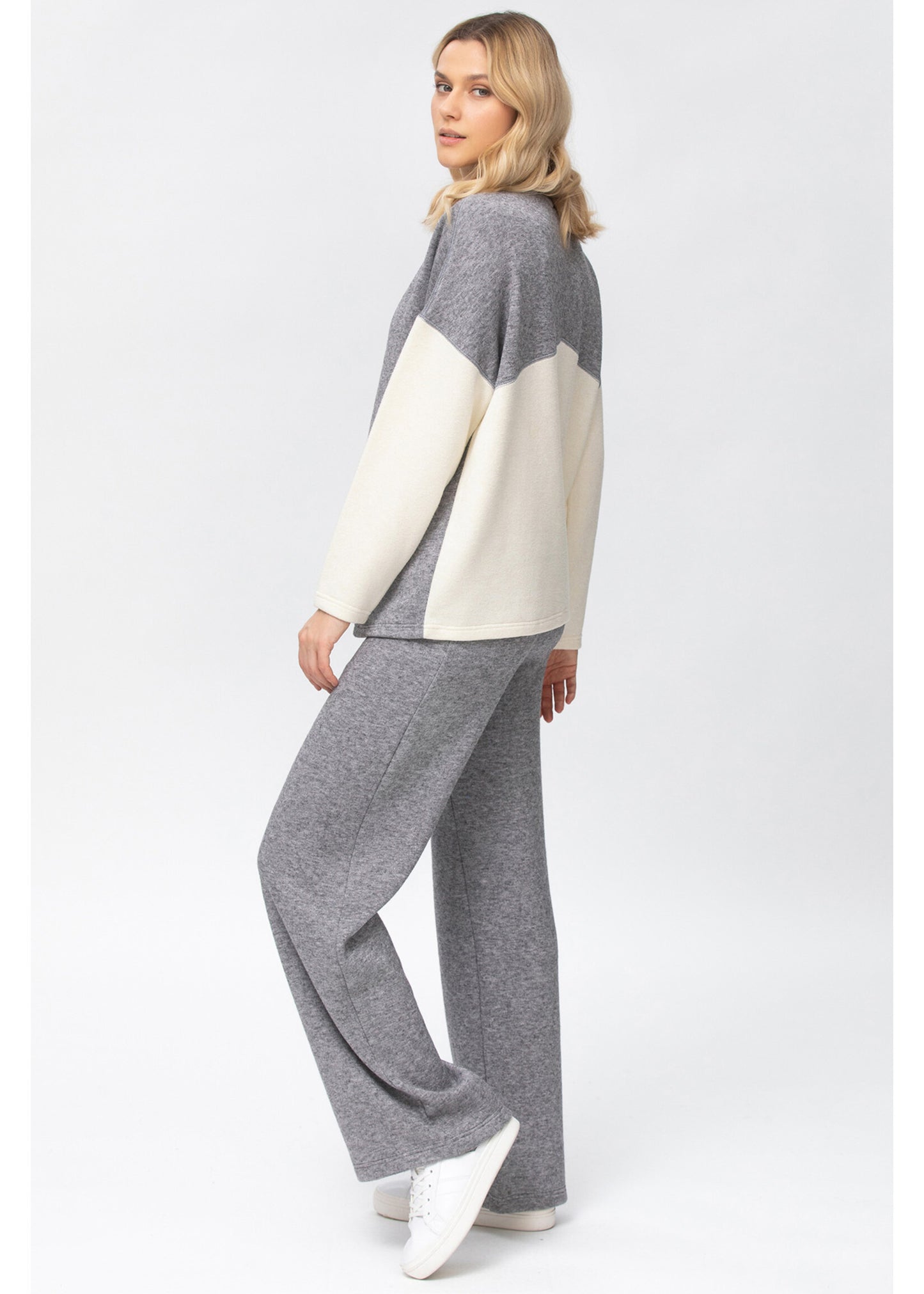 PIETRO BRUNELLI Low rise PANTS COZY