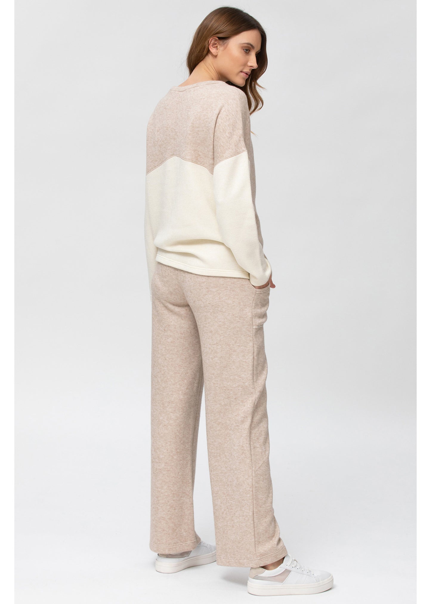 PIETRO BRUNELLI Low rise PANTS COZY